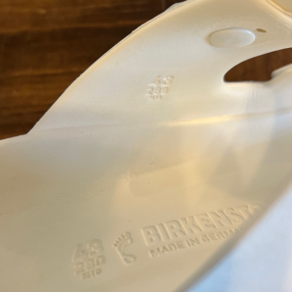 Birkenstock White Arizona Essentials Slide Sandals EVA | EU: 43 M: 10-10.5 W: 12 - Picture 14 of 14